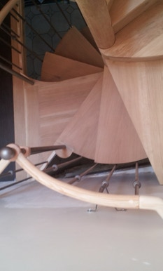 Escalier de bistrot en colimaçon 130 cm de diamètre - palier