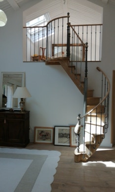 Escalier en Colimaçon en chêne mât fer fabriqué en France